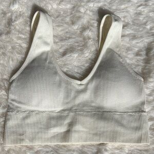 Aeropostale Seriously Soft Seamless Cream Ribbed Sports Bra